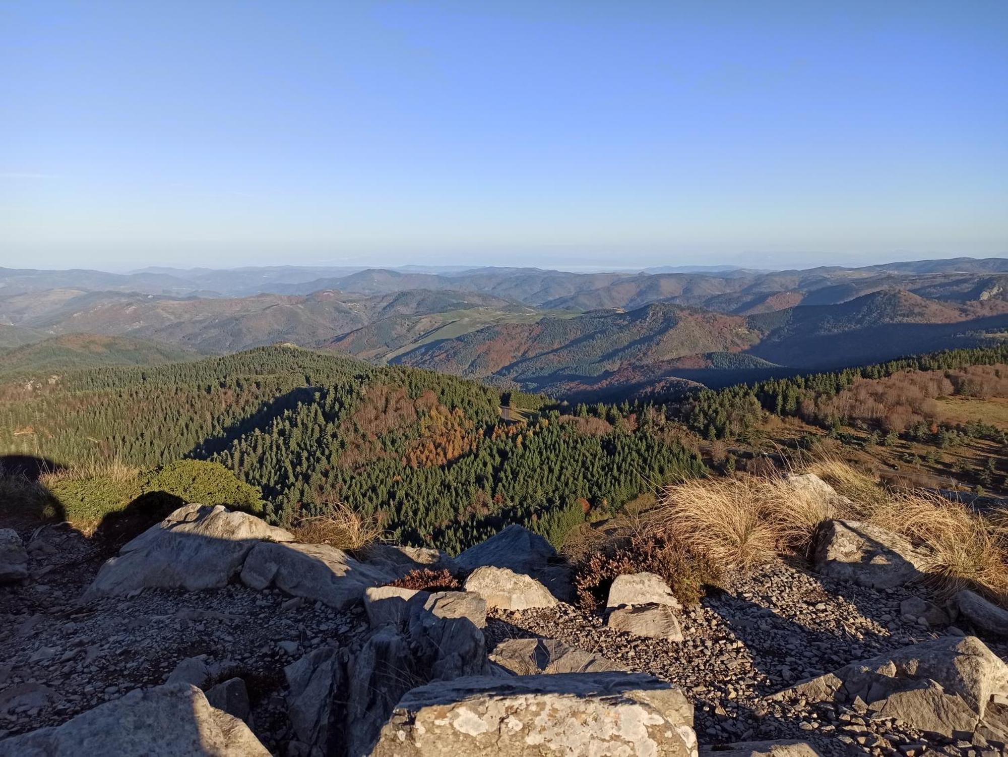 Gite Le Rocher Du Chateau De Retourtour Lamastre Luaran gambar